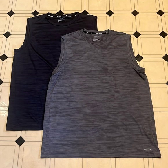 🎽 Bundle of 2 grey sleeveless athletic shirts size Large EUC - Picture 1 of 6